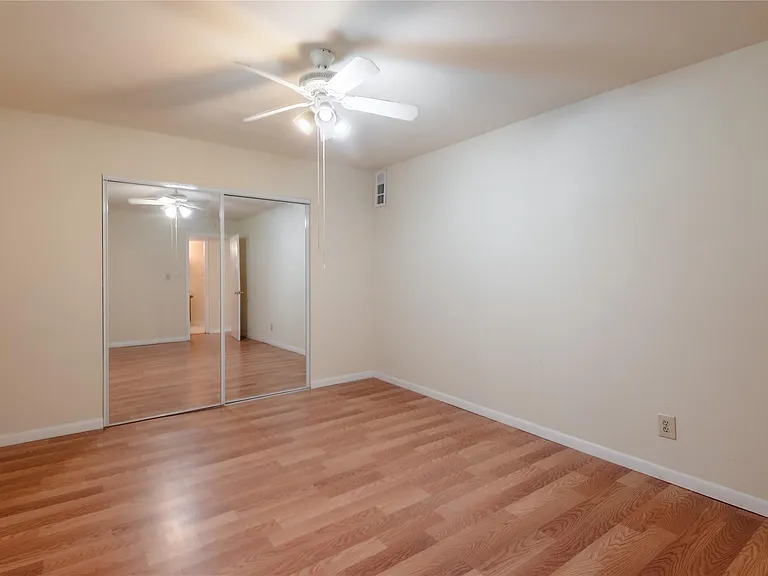 138 Summer Pl #C — Photo 17