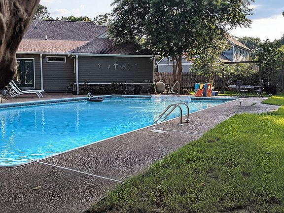 2nd image of 1862 Alder Branch Ln