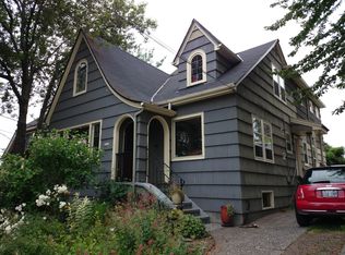 2312 N 54th St, Seattle, WA 98103