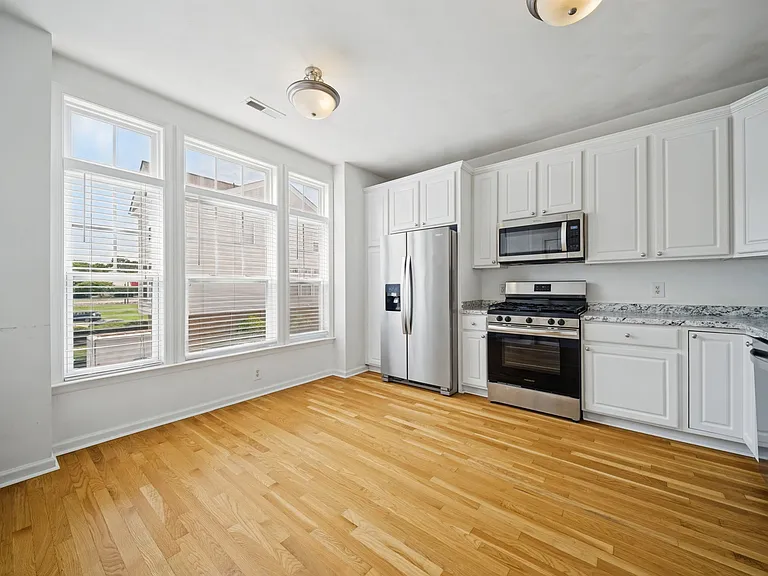 4720 Beach Bay Ct — Photo 14