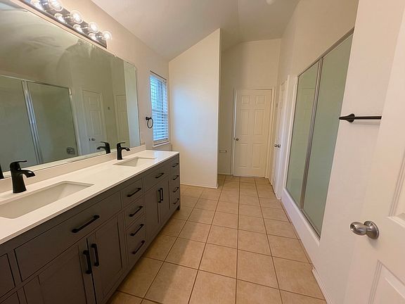 5th image of 5601 Piedra Dr