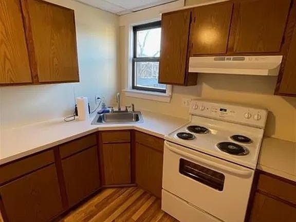 Kitchen Image 2