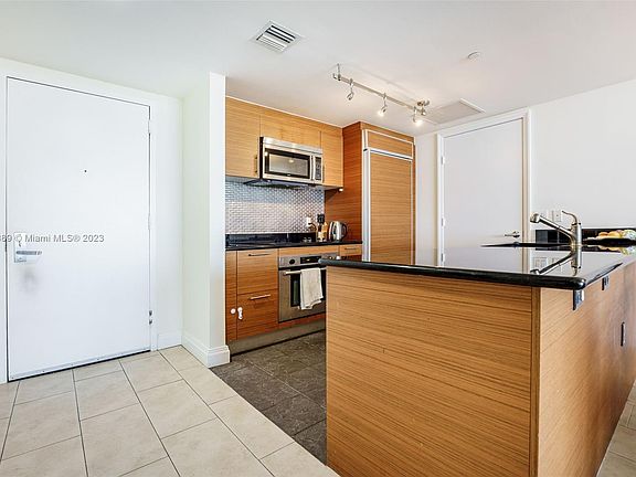 5th image of 50 Biscayne Blvd APT 3708