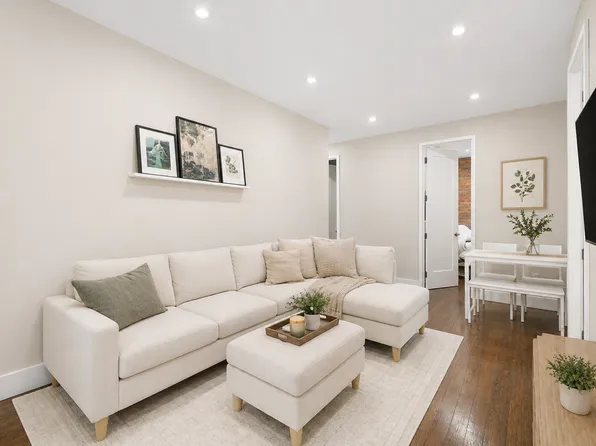 236 E 5th St #3H, New York, NY 10003