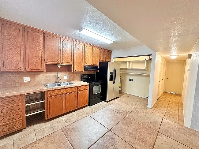 2112 S 11th Ave, Yuma, AZ 85364 | HotPads