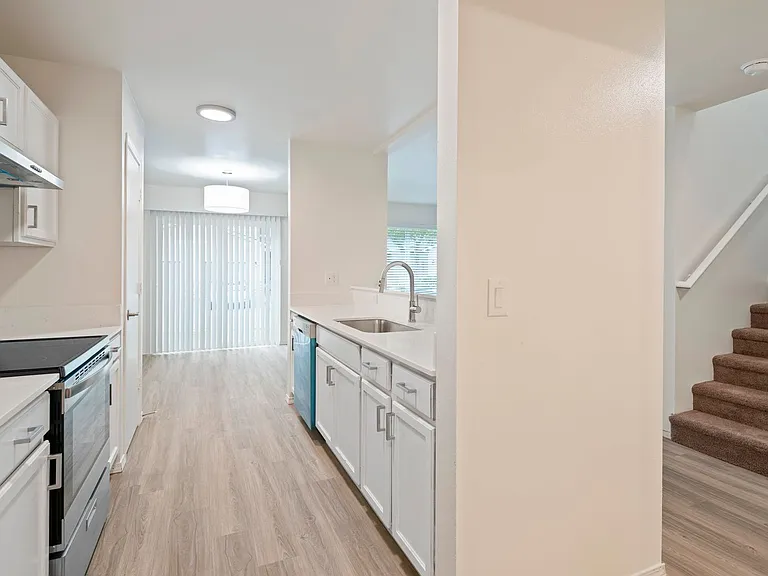 Kensington Townhomes — Photo 8