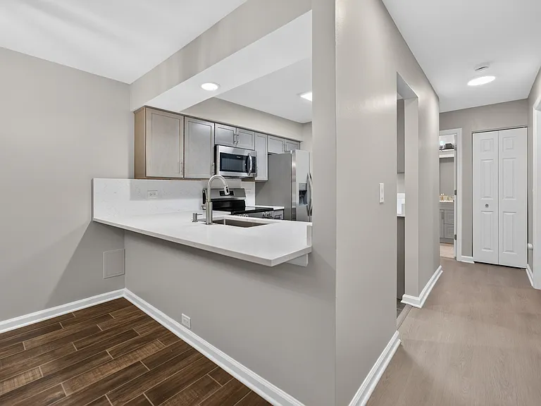 718 Rodenburg Rd #206 — Photo 13