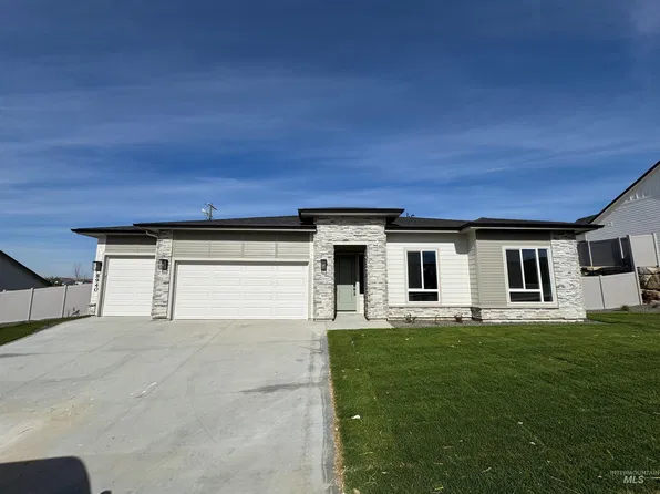 8940 W Teratai St, Star, ID 83669