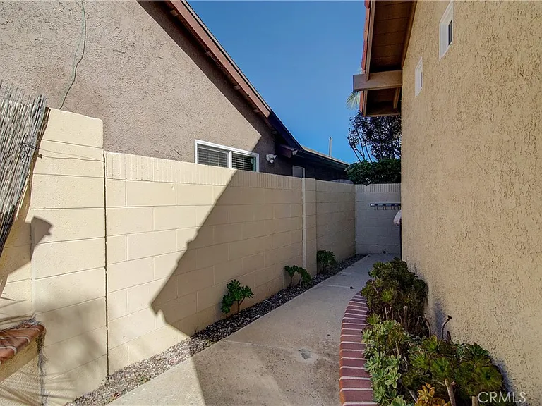 9772 Kite Dr — Photo 34