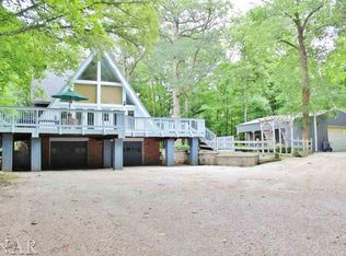 108 Timber Ridge Rd, Lexington, IL 61753