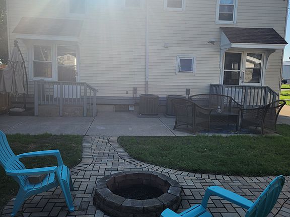 4th image of 2065 Colvin Blvd