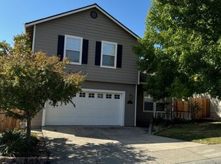 150 Hidden Glen Dr, Auburn, CA 95603