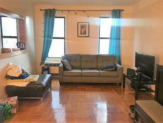 Rented by Lang Realty LLC | media 10