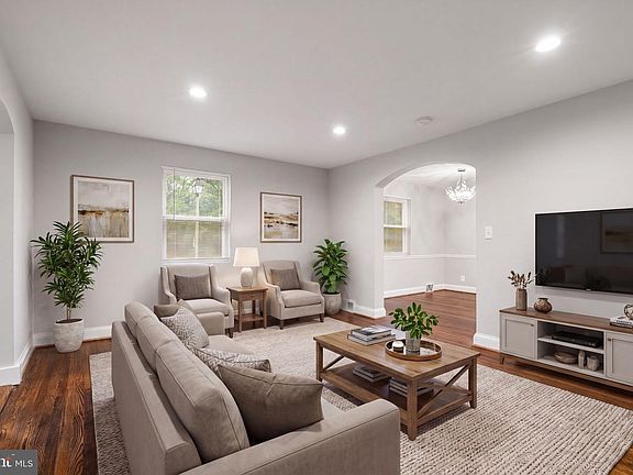 4th image of 4758 Arlington Blvd