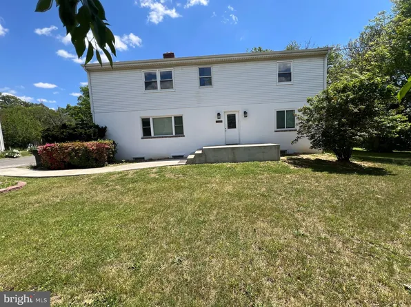 5309 Mitchell St, Alexandria, VA 22312