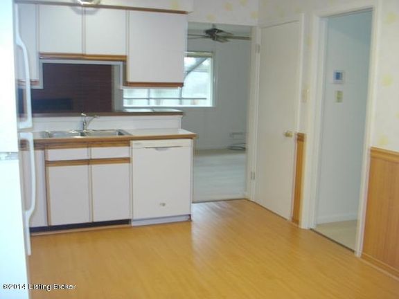 4th image of 3101 Deibel Ct