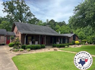327 Crudip Ln, Texarkana, TX 75501