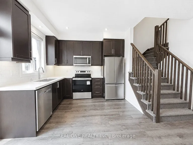 61 Soho St #31 — Photo 8