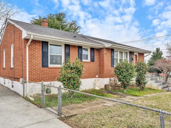 2601 Hebert St NW, Roanoke, VA 24012