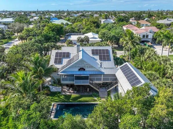 687 Anchor Dr, Sanibel, FL 33957