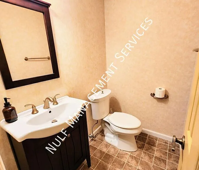 904 Sewickley Heights Dr — Photo 5