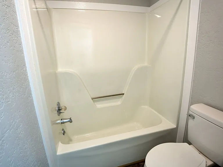 806 Pennsylvania Ave NW — Photo 15