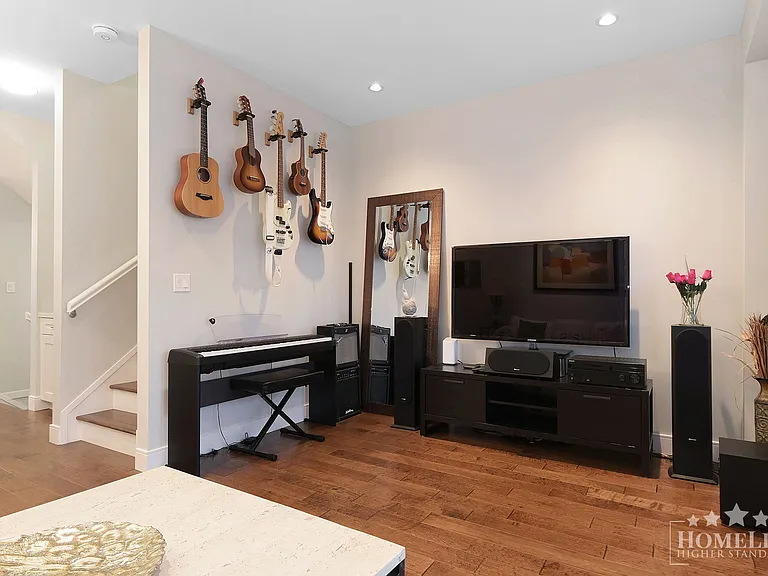 1321 Fir St #2 — Photo 3