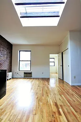 Rented by JK Dansar Corp | media 5