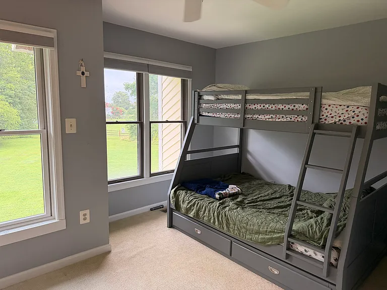 2nd bedroom