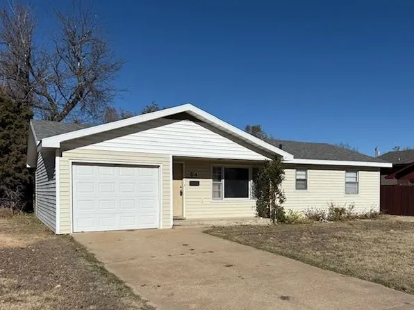 814 E 4th St, Kinsley, KS 67547