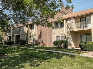 8102 Four Winds Dr #1-1300, Louisville, KY 40222