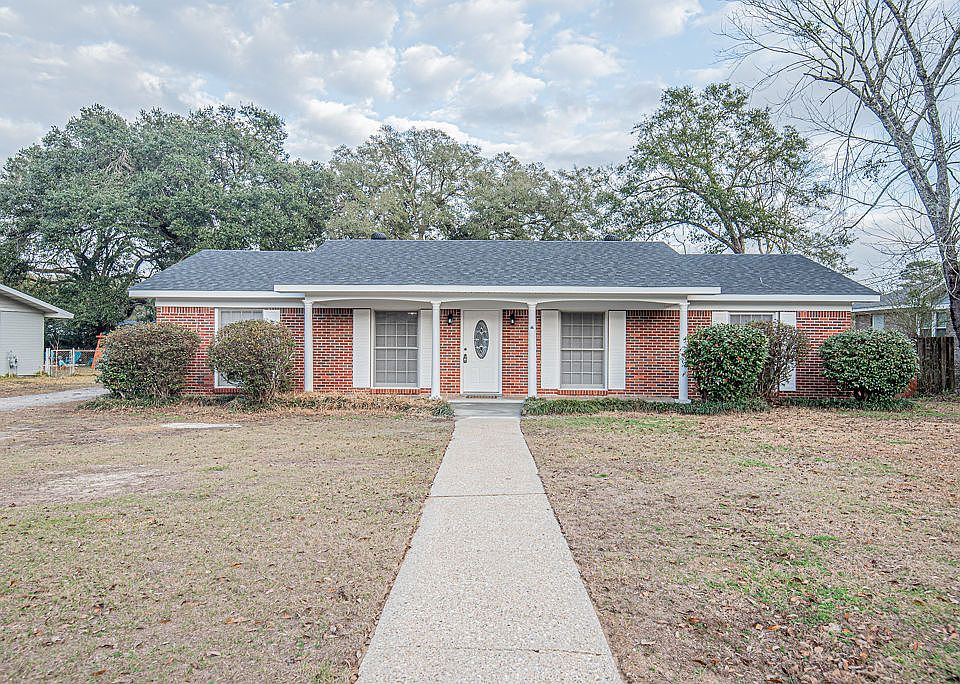 1st image of 4361 Montclair Cir E