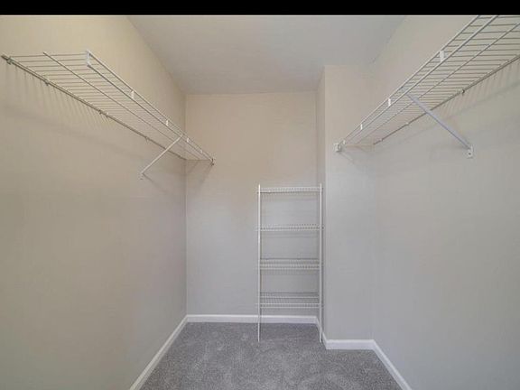 5th image of 9614 Walkers Glen Dr