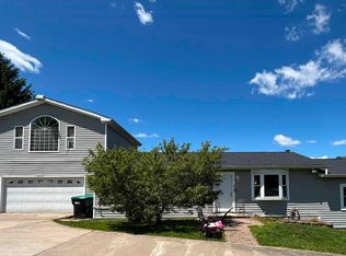 178 Mulberry Ln, Fairmont, WV 26554