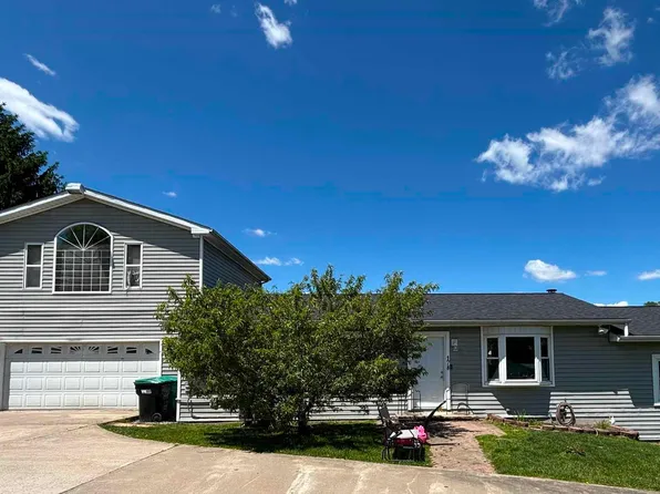 178 Mulberry Ln, Fairmont, WV 26554