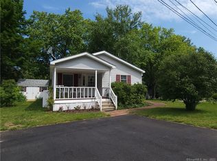 16 Hillpond Dr, Mansfield, CT 06268
