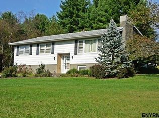 2566 Reno Rd, Castleton, NY 12033