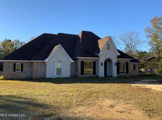 16461 Beraga St, Biloxi, MS 39532