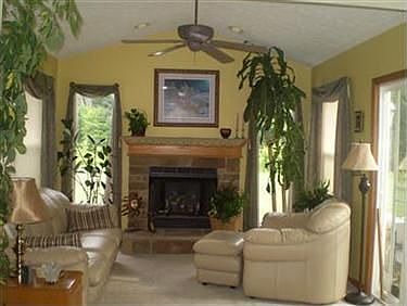 5th image of 3570 Candace Ct
