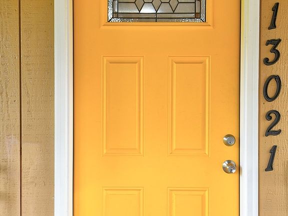 2nd image of 13021 212th Avenue Ct E