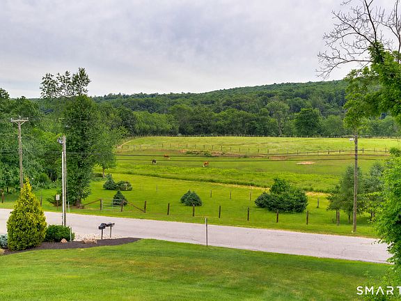 2nd image of 833 Millbrook Rd