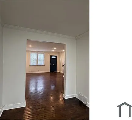 4 bed, 1600 sqft, $2,500 — Photo 4