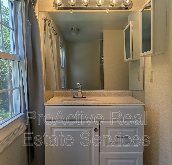 9421 Phillip Ave — Photo 21
