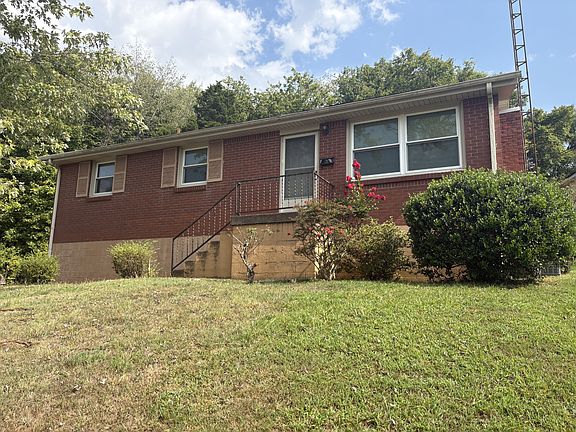 2nd image of 302 Crossland Ave
