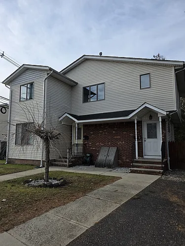 55 Cottage Pl #B Photo 1