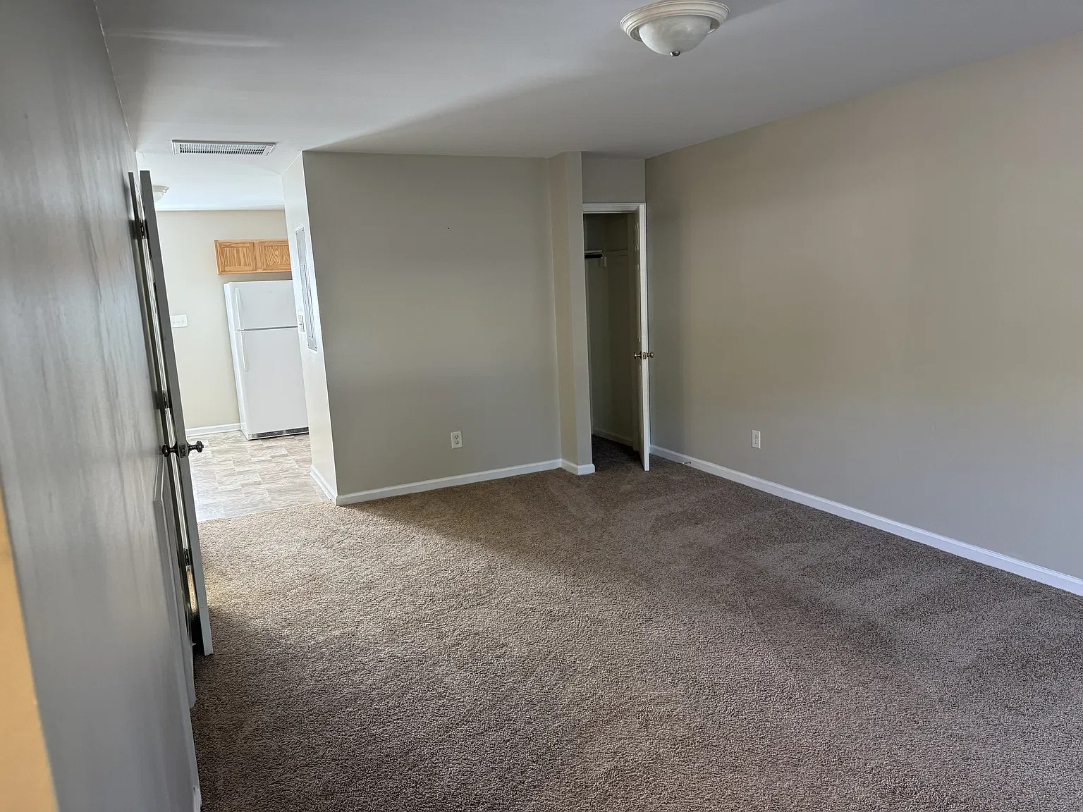 122 Short Street - 1 — Photo 3