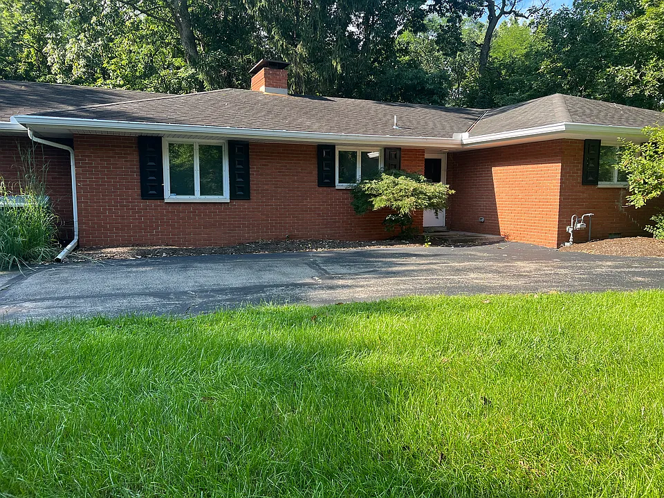 1330 Big Hill Rd