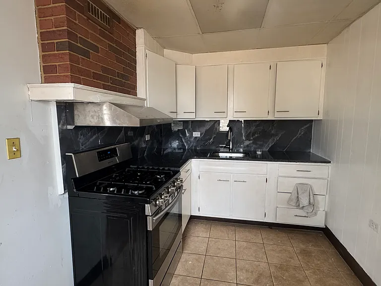 3018 Wellington St #2 — Photo 3