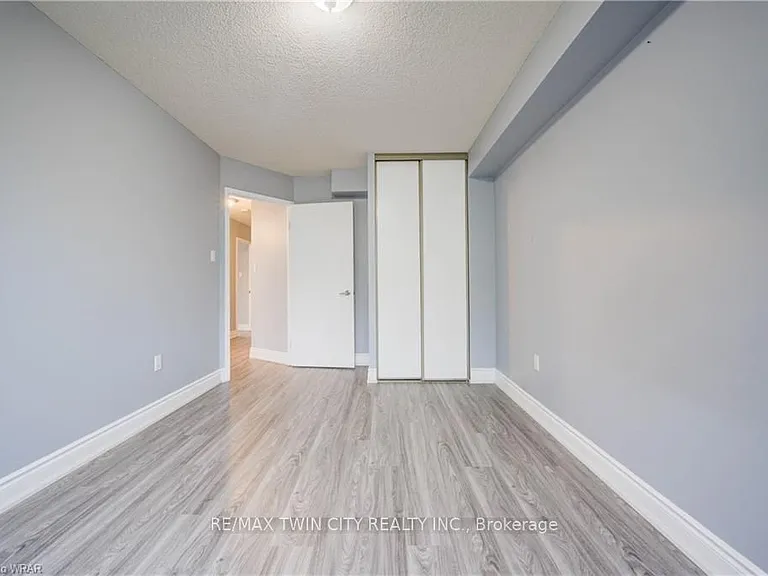 3227 King St E #503 — Photo 31