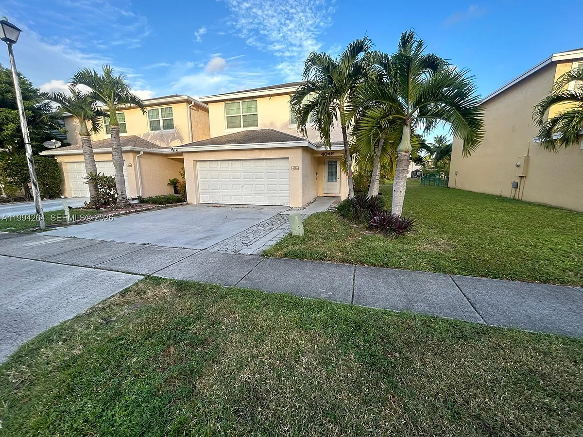 Building Photo - 4046 Eastridge Dr
